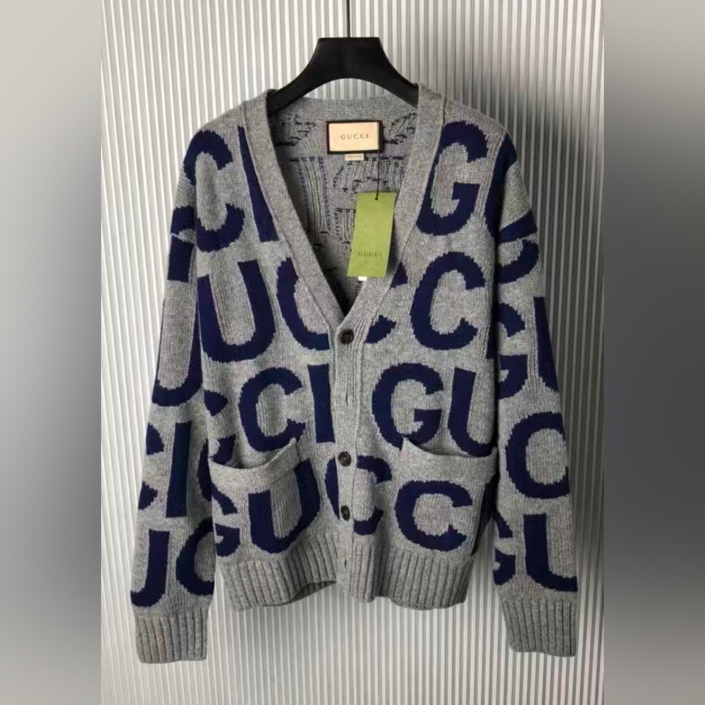 Gucci logo inlaid wool cardigan